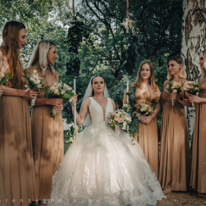 Lánykoszorú - kreatív eküvőfotózás